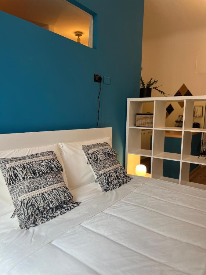 Regina Milano Ai Navigli - Sky Tv, Wifi And Breakfast Box Apartment Exterior photo